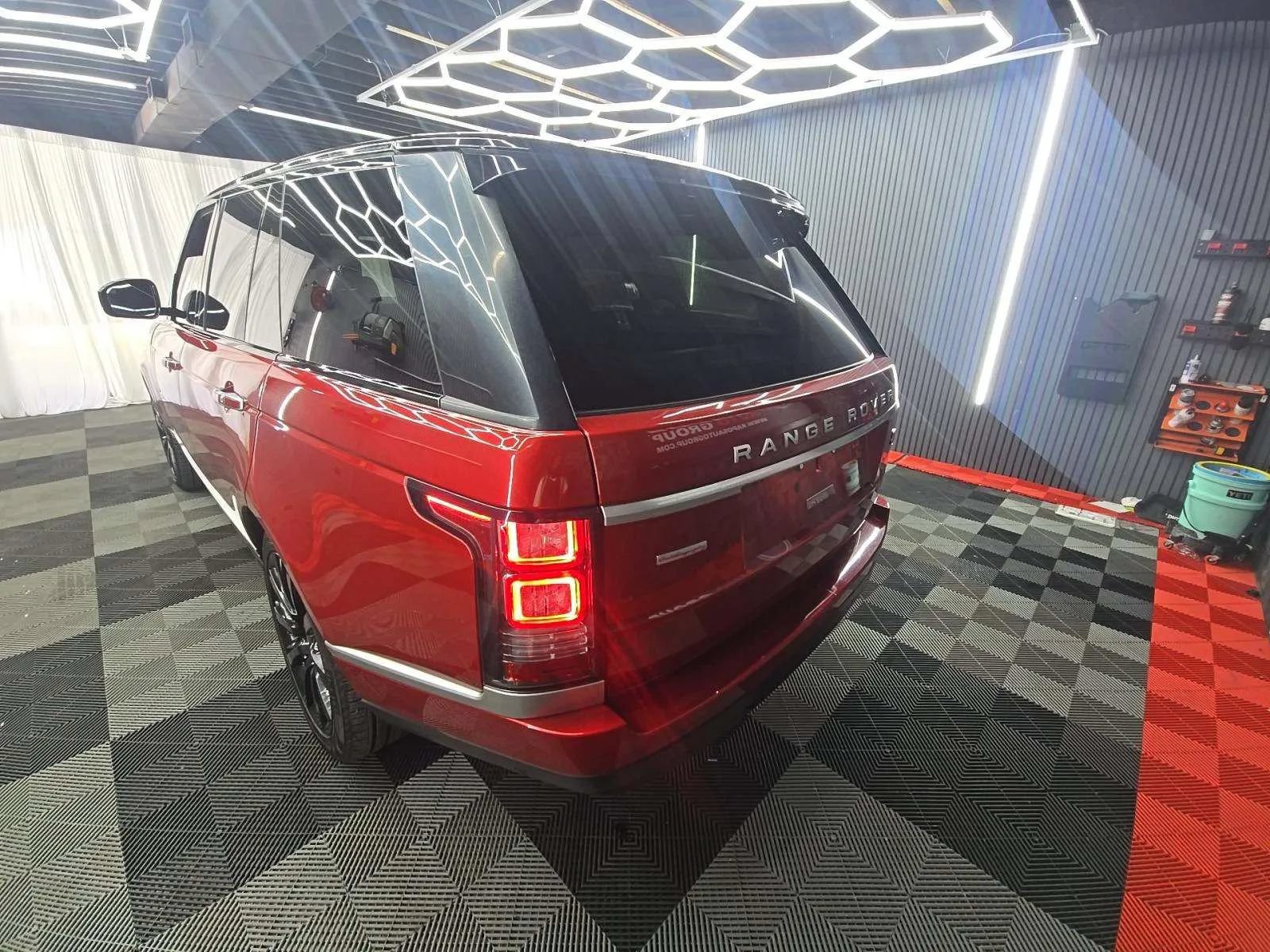 Used 2016 Land Rover Range Rover Autobiography AWD/4WD image 2