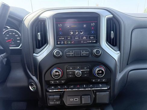 Used 2020 Chevrolet Silverado 1500 LTZ w/ LTZ Premium Package AWD/4WD image 12