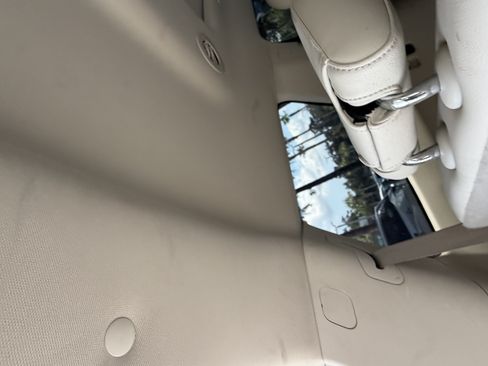 Used 2021 GMC Acadia Denali w/ Denali Technology Package FWD image 51