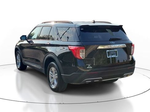 Used 2023 Ford Explorer XLT w/ Equipment Group 202A AWD/4WD image 3