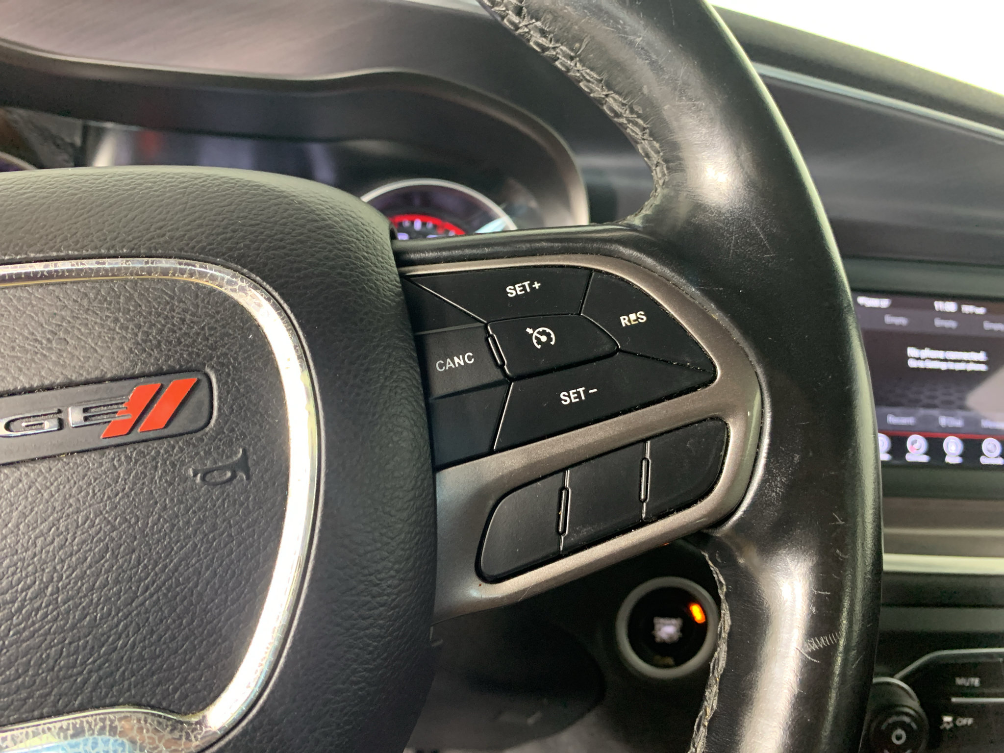 Used 2020 Dodge Charger SXT w/ Leather Interior Group RWD image 18