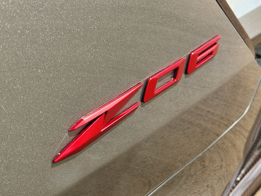 Used 2024 Chevrolet Corvette Z06 w/ Z07 Performance Package RWD image 12