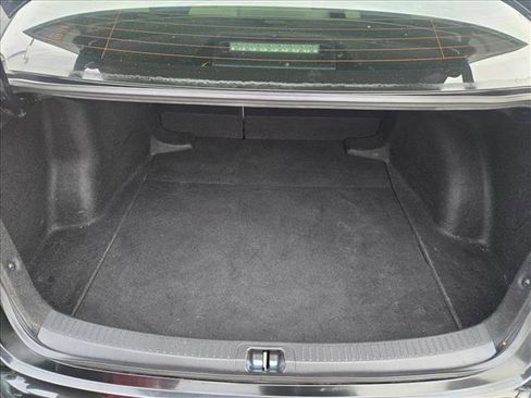 Used 2022 Toyota Corolla LE image 6