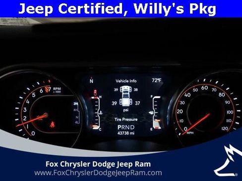 Certified 2021 Jeep Gladiator Willys image 2