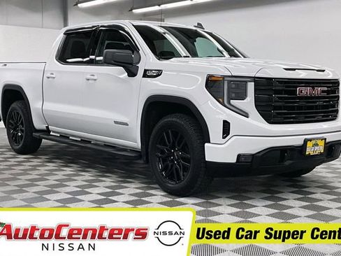 Used 2022 GMC Sierra 1500 Elevation image 1