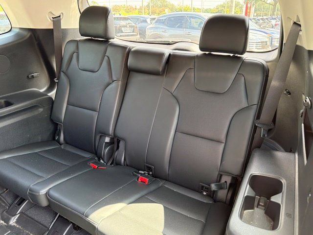 Used 2024 Kia Telluride LX FWD image 15