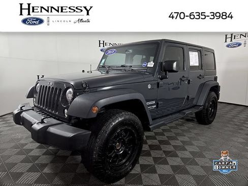 Used 2018 Jeep Wrangler Unlimited Sport S AWD/4WD image 1