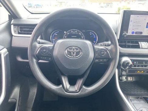 Certified 2025 Toyota RAV4 XLE AWD/4WD image 14