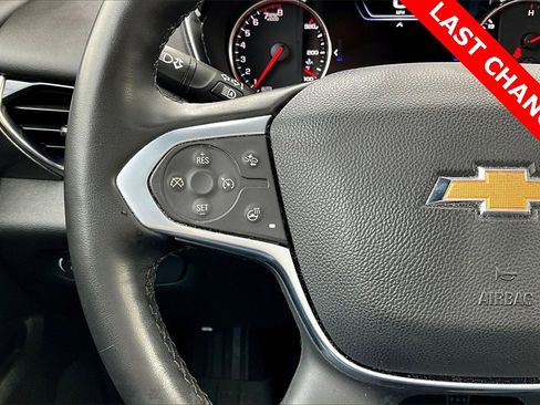 Used 2023 Chevrolet Traverse Premier image 18