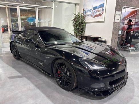 Used 2008 Chevrolet Corvette Convertible w/ Preferred Equipment Group RWD image 46