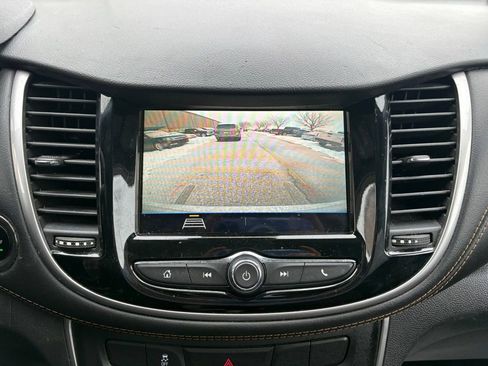 Used 2019 Chevrolet Trax LT w/ LT Convenience Package image 31