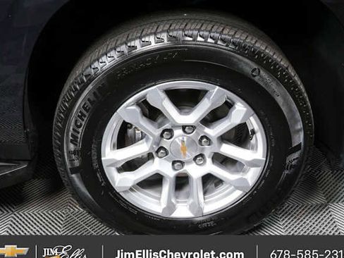 Certified 2025 Chevrolet Tahoe LT image 37