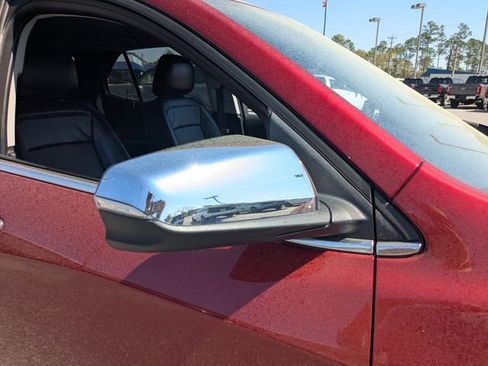 Used 2019 Chevrolet Equinox Premier image 12