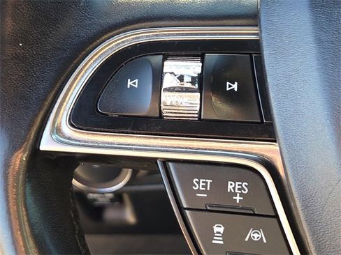 Used 2019 Lincoln Nautilus Reserve image 24