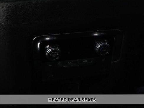 Used 2025 GMC Yukon Denali AWD/4WD image 10