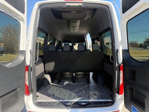 Used 2022 Mercedes-Benz Sprinter 2500 image 10