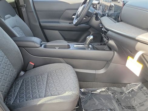 New 2026 Nissan Kicks SV image 14