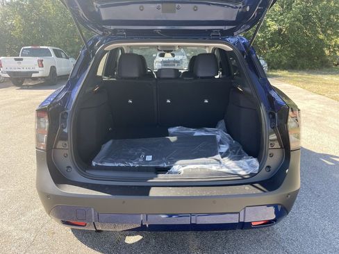 New 2026 Nissan Kicks SR w/ Cold Weather Package AWD/4WD image 15