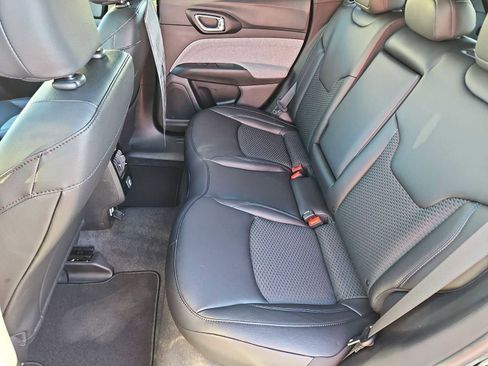 New 2026 Jeep Compass Latitude image 19