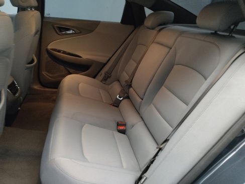 Used 2021 Chevrolet Malibu LT image 17