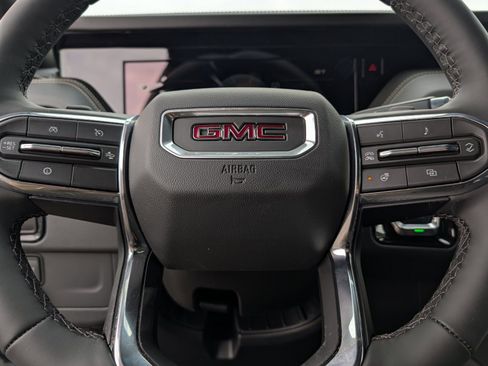 New 2026 GMC Yukon Elevation image 32