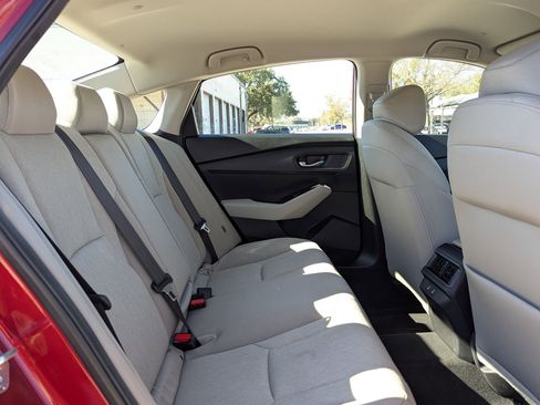 Used 2025 Honda Accord LX image 24