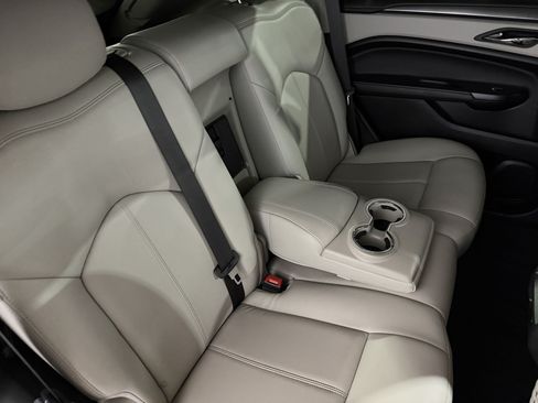 Used 2014 Cadillac SRX FWD image 26