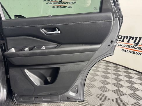 Used 2025 Nissan Pathfinder Platinum w/ Cargo Package FWD image 29