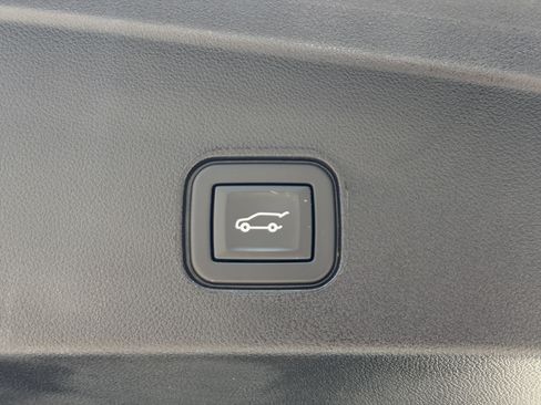 Certified 2024 Cadillac Lyriq Luxury AWD/4WD image 11