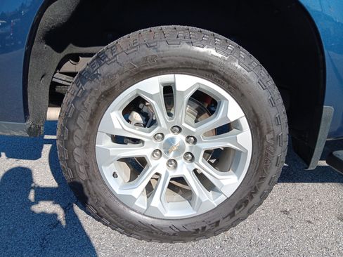 Used 2023 Chevrolet Silverado 1500 LTZ image 6