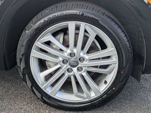 Used 2018 Audi Q5 2.0T Premium Plus w/ Premium Plus Package AWD/4WD image 11