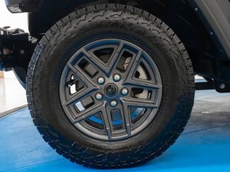 Used 2024 Jeep Wrangler Unlimited Sport AWD/4WD video 2