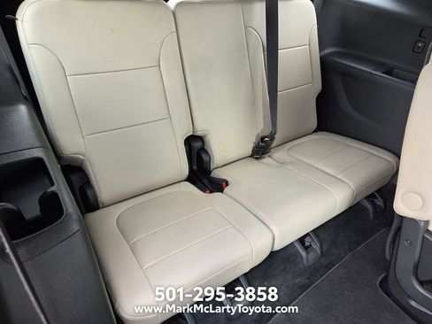 Used 2022 Chevrolet Traverse LT AWD/4WD image 14