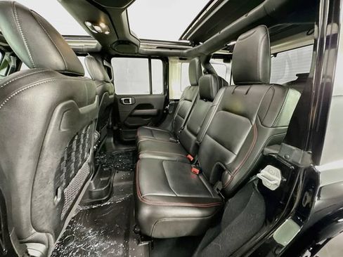 Used 2022 Jeep Wrangler Unlimited Rubicon w/ Steel Bumper Group AWD/4WD image 26
