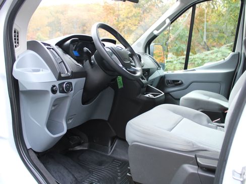 Used 2019 Ford Transit 350 XLT image 19