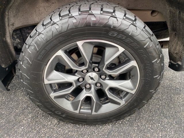 Used 2023 Chevrolet Silverado 1500 RST AWD/4WD image 9