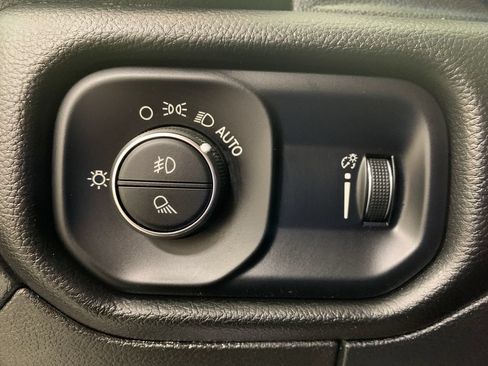Used 2023 RAM 1500 Big Horn AWD/4WD image 13