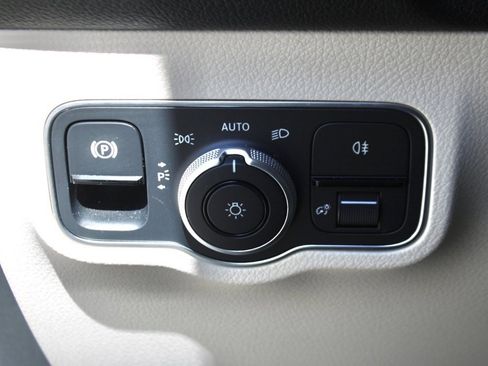 Certified 2024 Mercedes-Benz EQB 250+ image 14