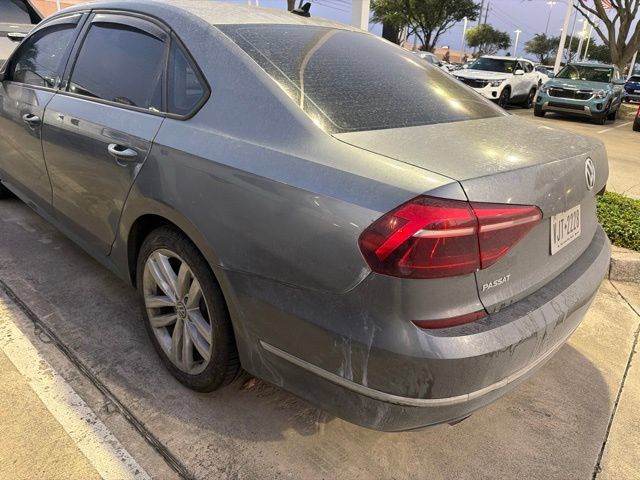 Used 2019 Volkswagen Passat 2.0T Wolfsburg w/ Wheels & Sunroof Package FWD image 4