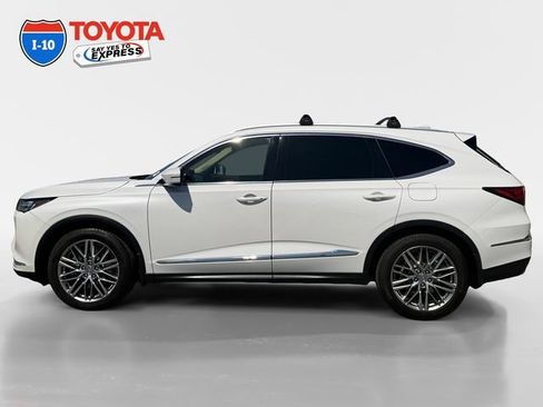 Used 2023 Acura MDX SH-AWD w/ Advance Package image 2
