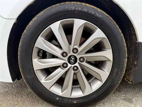 Used 2017 Hyundai Sonata Sport image 32