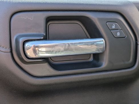 Used 2020 Chevrolet Silverado 1500 RST AWD/4WD image 13
