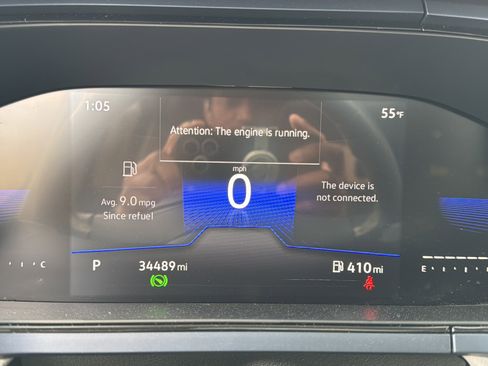 Used 2022 Volkswagen Taos SE w/ Panoramic Sunroof Package image 26