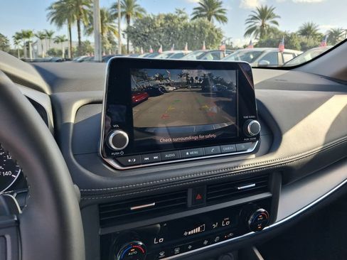 Used 2026 Nissan Rogue SV FWD image 27
