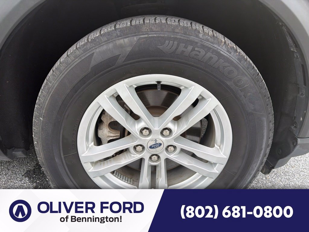 Used 2022 Ford Explorer XLT w/ Equipment Group 202A AWD/4WD image 14