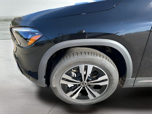 Certified 2026 Mercedes-Benz GLA 250 4MATIC image 10