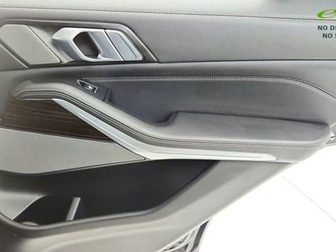 Used 2023 BMW X5 sDrive40i w/ M Sport Package image 29