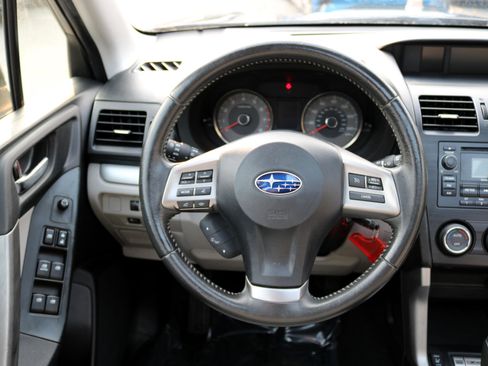 Used 2014 Subaru Forester 2.5i Limited image 29