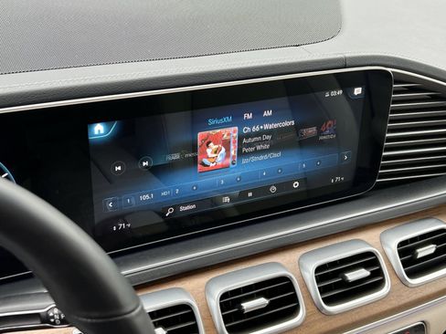 Certified 2023 Mercedes-Benz GLS 450 4MATIC image 16