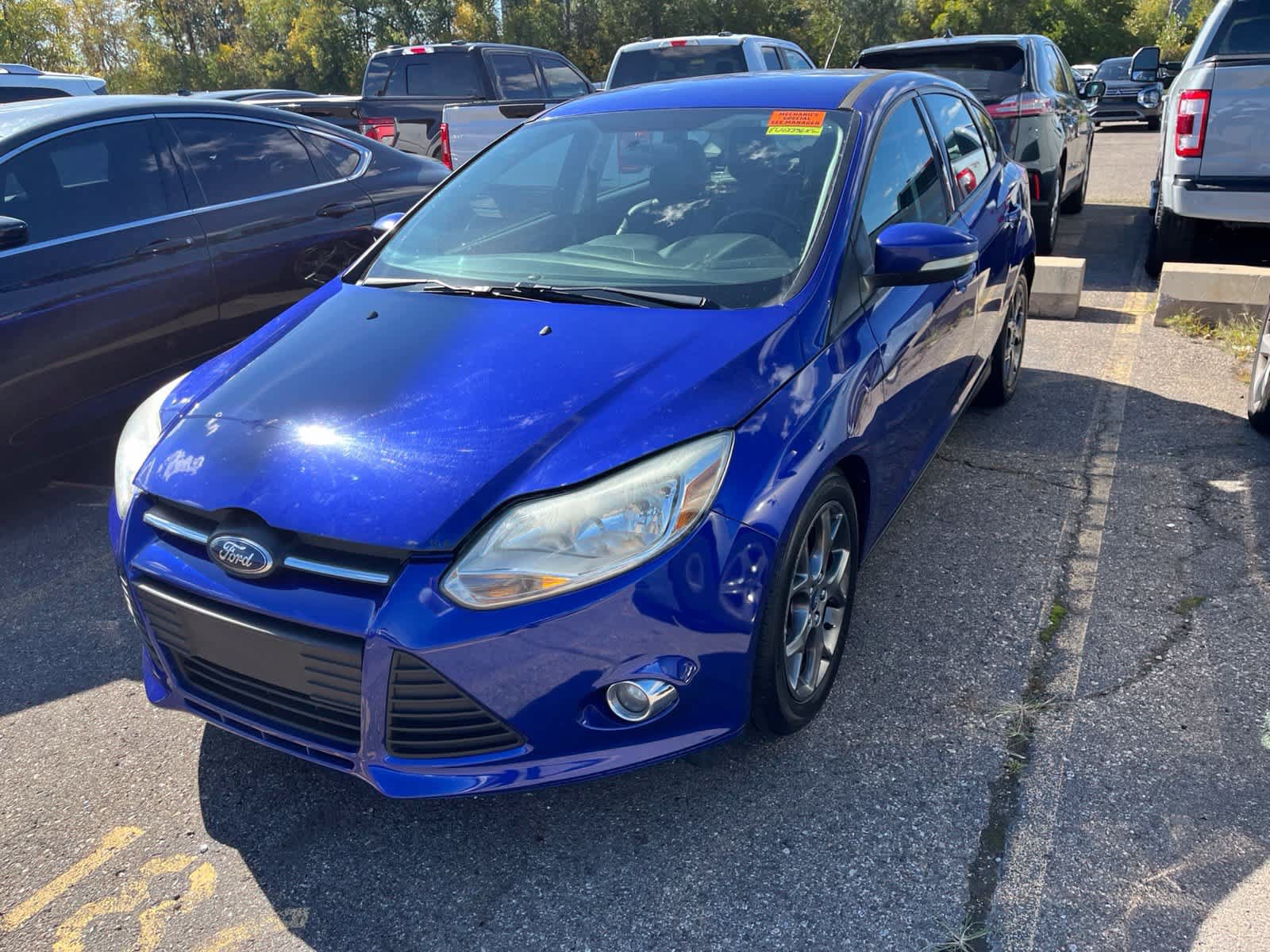 Used 2014 Ford Focus SE w/ Equipment Group 201A FWD image 1